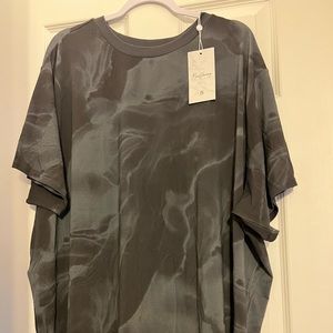 NWT BuffBunny Transcend Tee black quartz